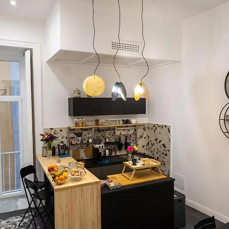 1811 Residenza Storica 4* Неаполь