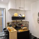 1811 Residenza Storica 4* Napoli