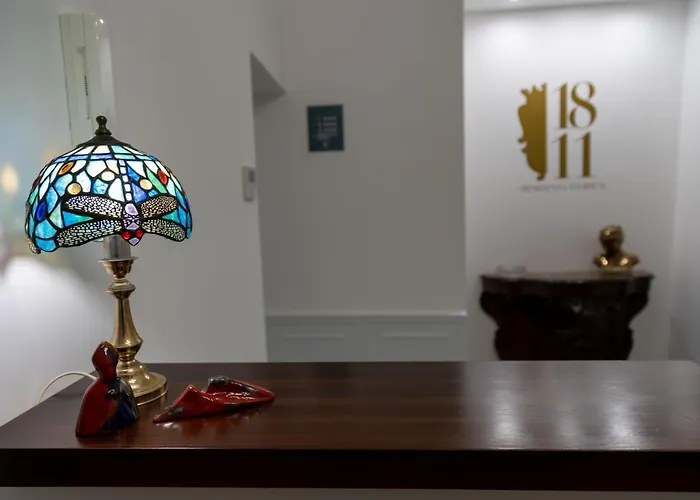 1811 Residenza Storica 4* 나폴리